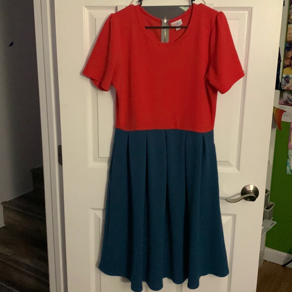 LuLaRoe Casual Dress with Zippered Back